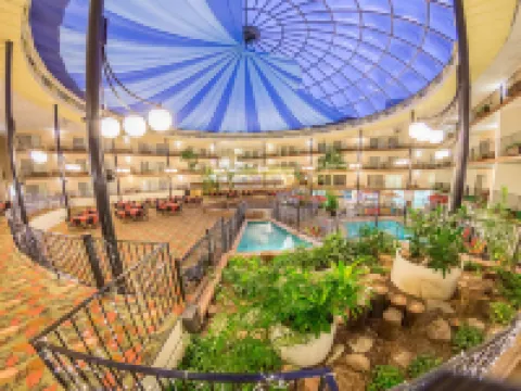 Holiday Inn DES MOINES-AIRPORT/CONF CENTER by IHG Hotels in Des Moines