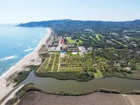 Green Garden & House Pals Beach