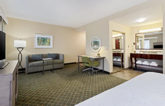 沃思湖 - 收費公路 - 西棕櫚灘歡朋酒店