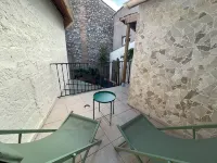 Maison de Ville T4 Hotels in Balaruc-les-Bains