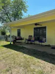 Beautiful country views minutes from Weatherford, Fort Worth and wedding venues