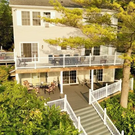 Casa Carmela — Lakefront Home on Owasco Lake — Upscale Stunning Retreat