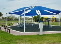 Lovely Renovated 2-Level Condo + Pool + Steps to the Beach! Hotels in 