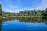 Lakeview, 3-Bedroom Cottage, newly renovated