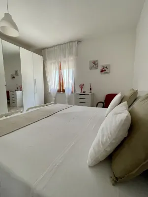 Holiday Home Overlooking Capri With Garden Isca附近的飯店