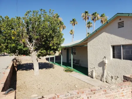 Quirky Yuma guesthouse