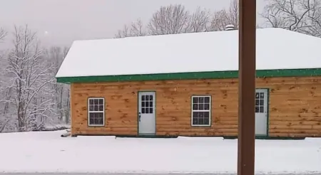 3 bed/2 bath riverside cabin