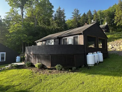 Newfound Lake, Bristol NH Lakefront Cottage