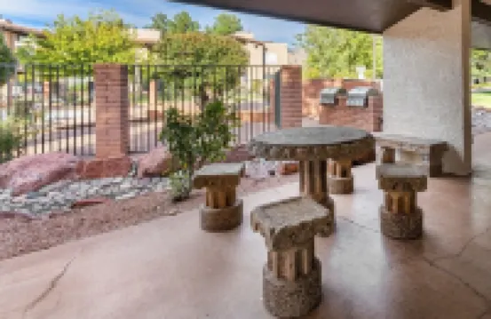 Sedona Eco-Friendly Condo w/ Pool: Walk to Shops Restaurants Golf & Trails