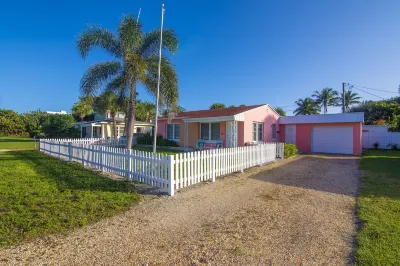 SOUTH BEACH & PARK Just a Hop Skip & Jump • CORAL COTTAGE • Fun Seaside Vero Hotels near How Sweet It Is Chocolate Factory