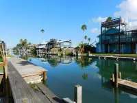 Canal Views W/Boat Slip on Key Allegro! Spacious and Cozy! New! Hoteles en Rockport