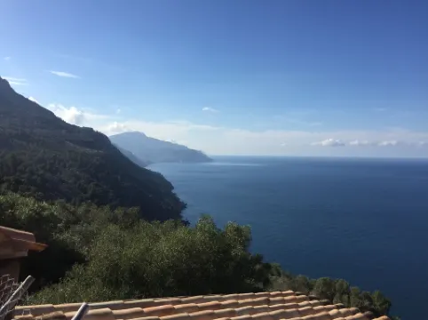 Arrive near the beach & feel good.