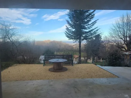 Maison de Charme au Pied du Vercors Отели в г. Остен