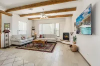 Las Cruces Luxury Retreat - Private Pool & Fireplace