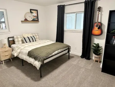 Modern Home Fully Remodeled W/Exercise Area