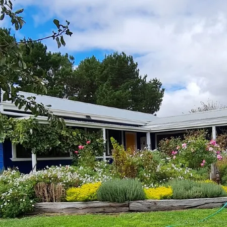 Cottage Amongst The Vines