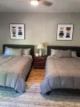 The Warden Historic Eau Claire Home - Homestays