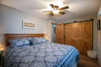 Lakeside Bliss: Ideal Rental on Potato Lake close to Downtown Park Rapids