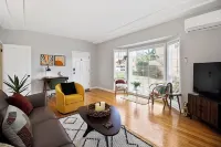 Peaceful 1st Floor Apt. with Soaking Bathtub