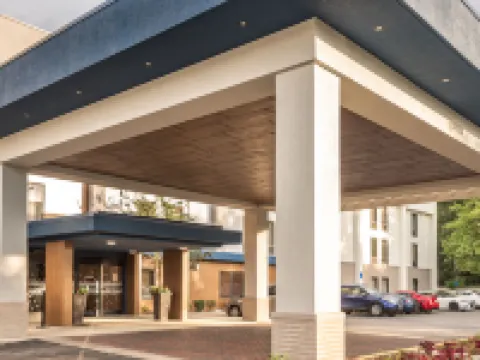 Hampton Inn Waldorf Hotels in Charles County
