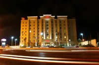Hampton Inn by Hilton Tampico Aeropuerto Hotels near Arenal Park