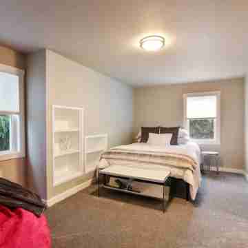 Christmas City Cottage Rooms