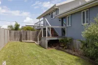 Island Getaway, Outdoor Spa, Games Room Hotels near Woolamai Surf Beach