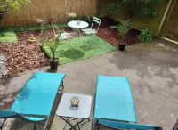 La Pléïade Dorée - Hyper Centre, Avec Cours Privative. Animaux Acceptés !