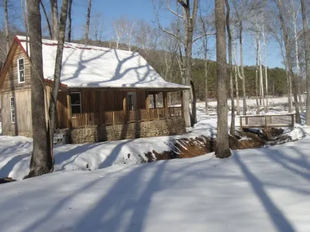 Lazy G Cabin #3 Creek Side Cabin
