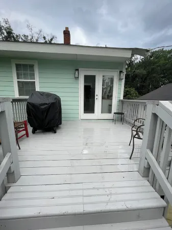 Whole House, sleeps 7,  within walking distance to downtown Spartanburg!