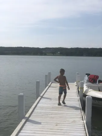Cozy Bungalow house by the lake
