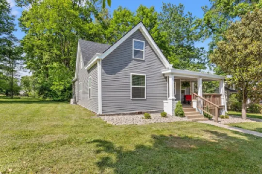 Hot Tub & Fireplace/12min to Horse Park/30 Min to Ark