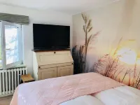 HOUSES ON THE BOTTSCHLOTTER SEE NEAR DAGEBÜLL