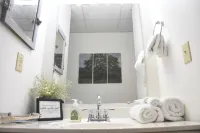 Mulholland Garden Apartment