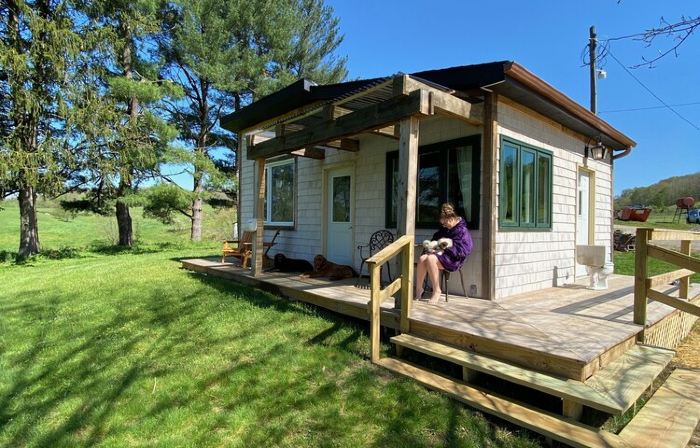 Toasted Marshmallow (w/fast internet baby goats! Farm 20 min to Hocking Hills