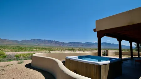 Private Estate for Family Reunion, Weddings, Business Retreat, and Vacations Отели в г. Идальго