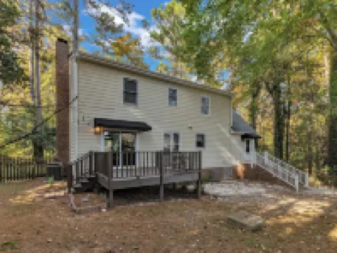 The Dogwood Cottage Hotels in Meredith