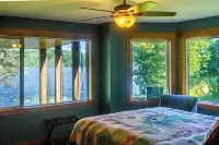 Cuyuna Lake cabin retreat. Fish, hike, bike trails, star gazing, mins to town.