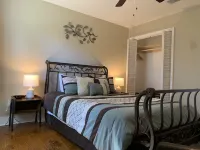 The Edinburgh Cottage