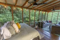 Peaceful Mountain Getaway