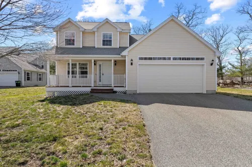 Convenient Portland home 3 miles from Downtown