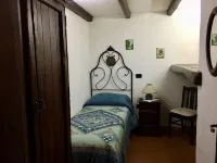 Traditional Sardinian Semi-Basement Tavern - 5 Min from the Sea in Ogliastra