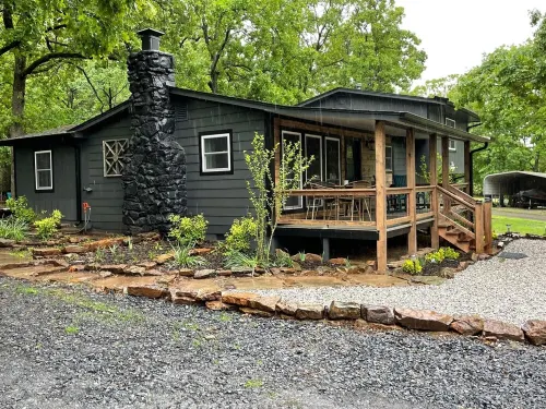 Beautiful cabin by the Lake