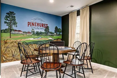 Poker Table | Ideal Location | Golf Groups & Kids Отели в г. Пайнхерст