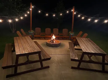 Steps from KU, Private Guest Suite & Game Room