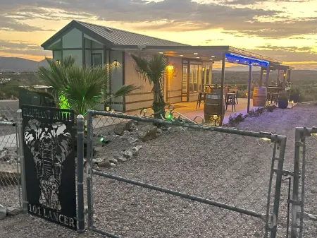 Elephant Lake Sunset Oasis