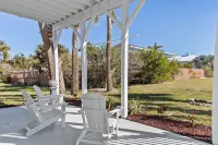 Welcome to Sunrise Island - 3 BR Oceanfront Condo