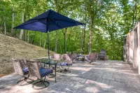 Unique Cabin - near VT, Radford U, Pete Dye Golf Course, New River, Claytor Lake