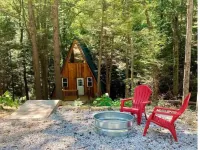 Overlook Oasis! RRG, A-frame Cabin, NEW HOT TUB, Grill! Pet friendly