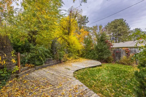 Skiers private retreat- sauna, fireplaces, hot tub